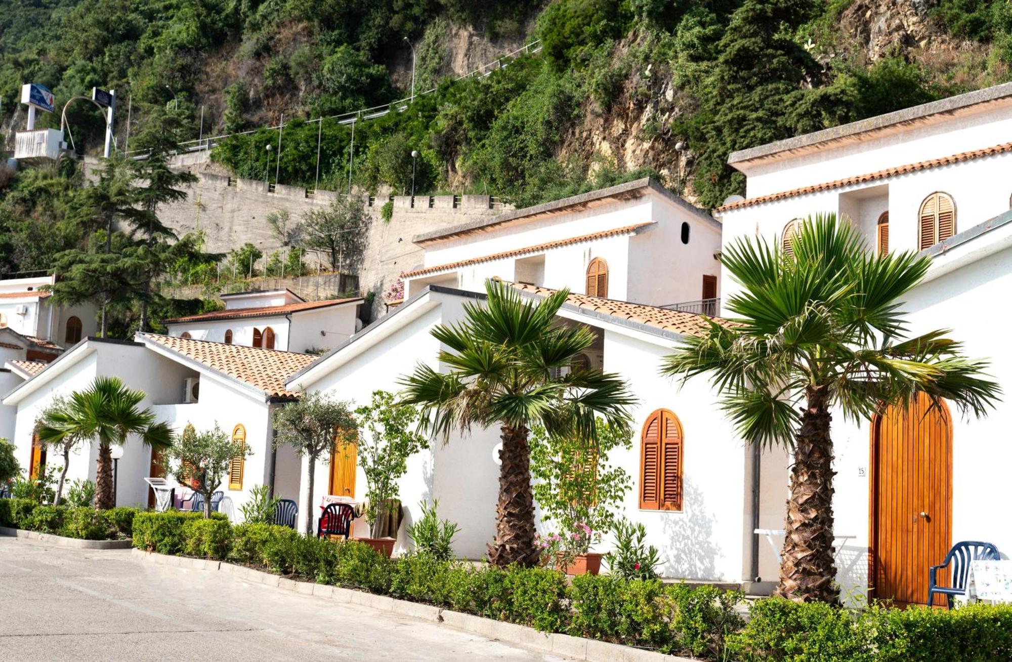 Testa Di Monaco Natural Beach 卡普多兰多 外观 照片