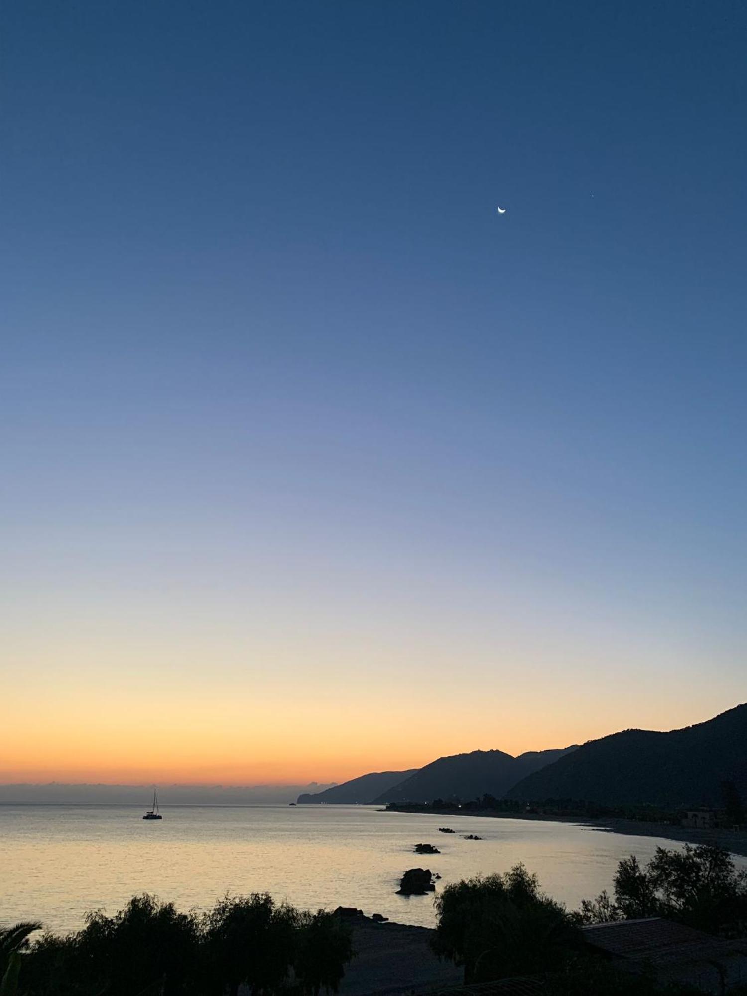 Testa Di Monaco Natural Beach 卡普多兰多 外观 照片